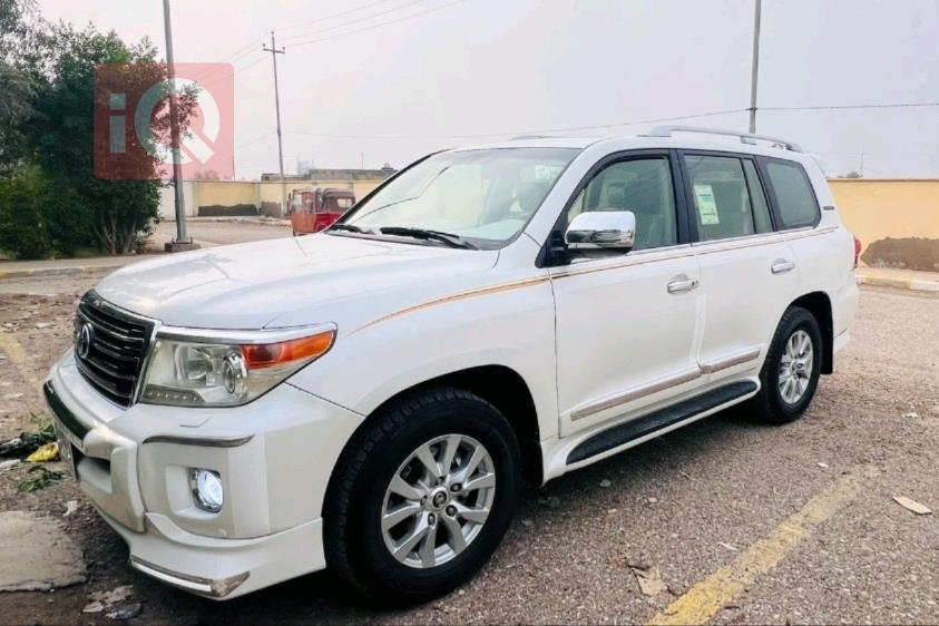 تويوتا لاندكروزر